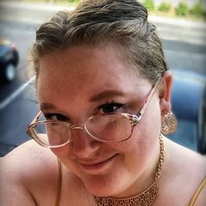 Meet your Posher, Theresa